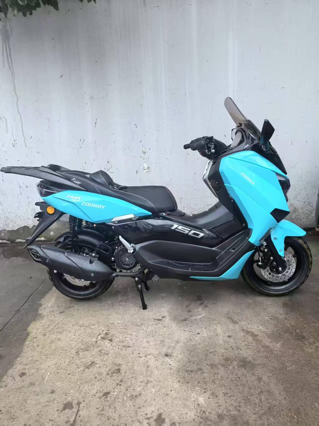 Z-max Photo 2